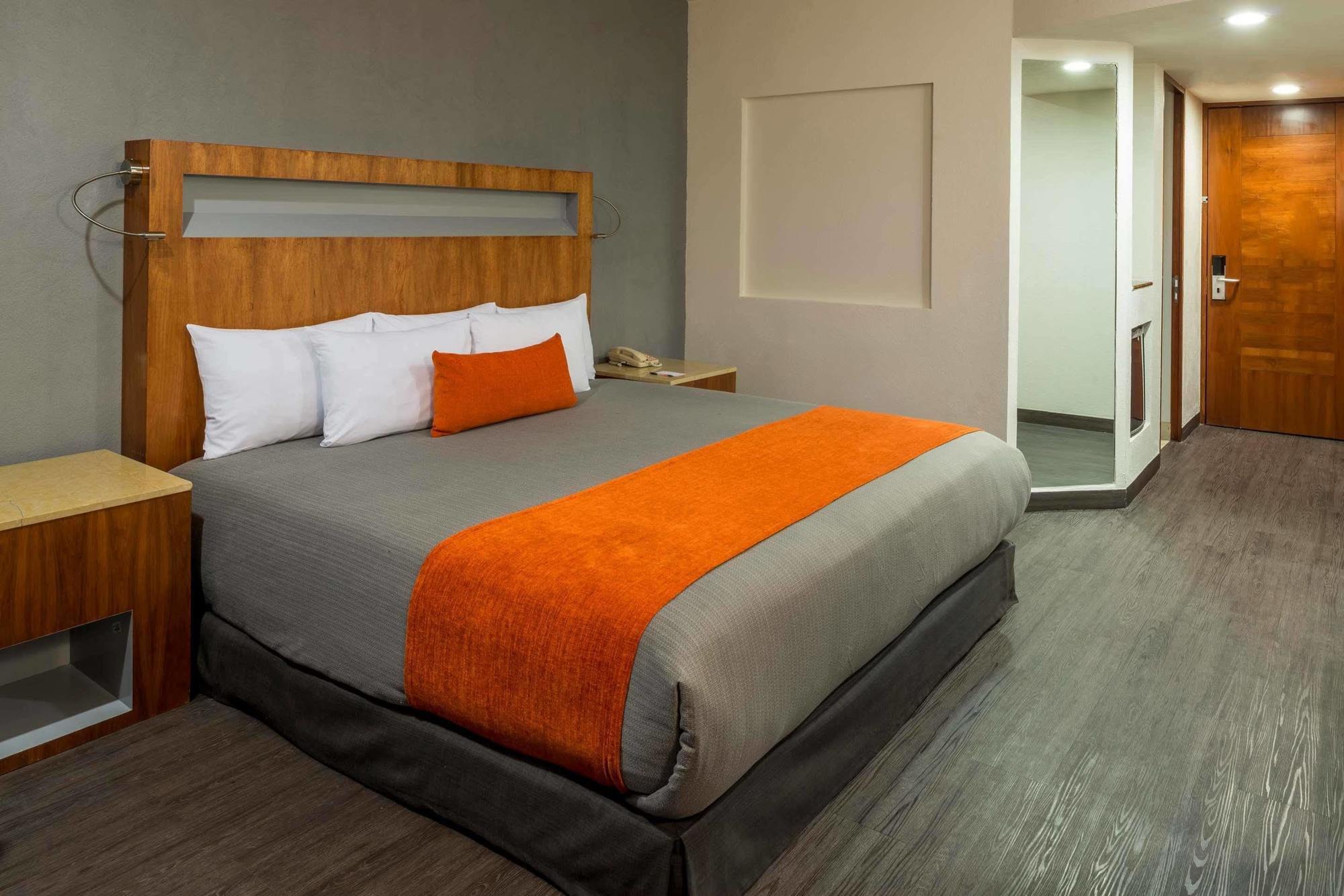 Real Expo Hotel