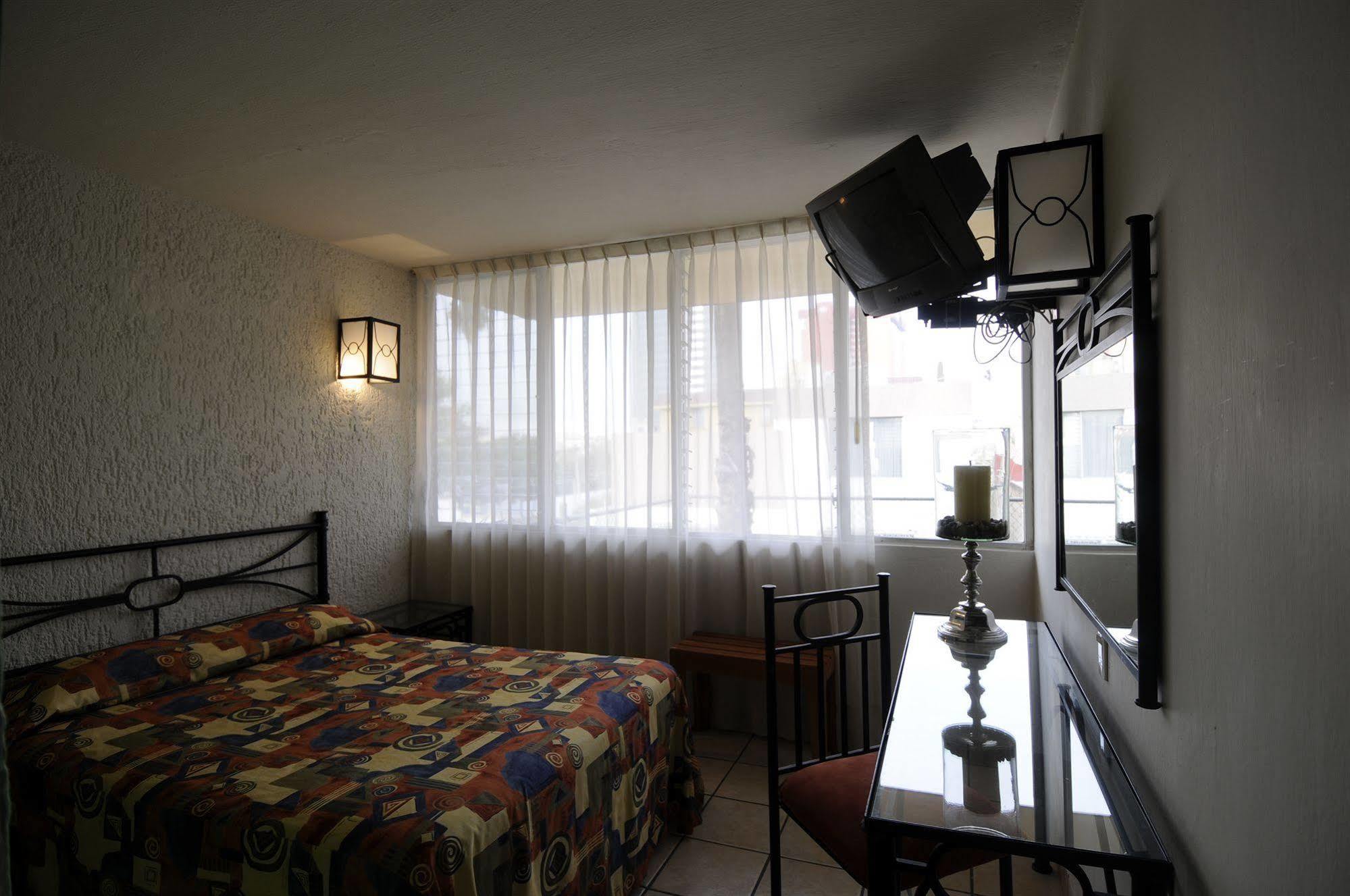 Arboledas Expo Hotel 2*