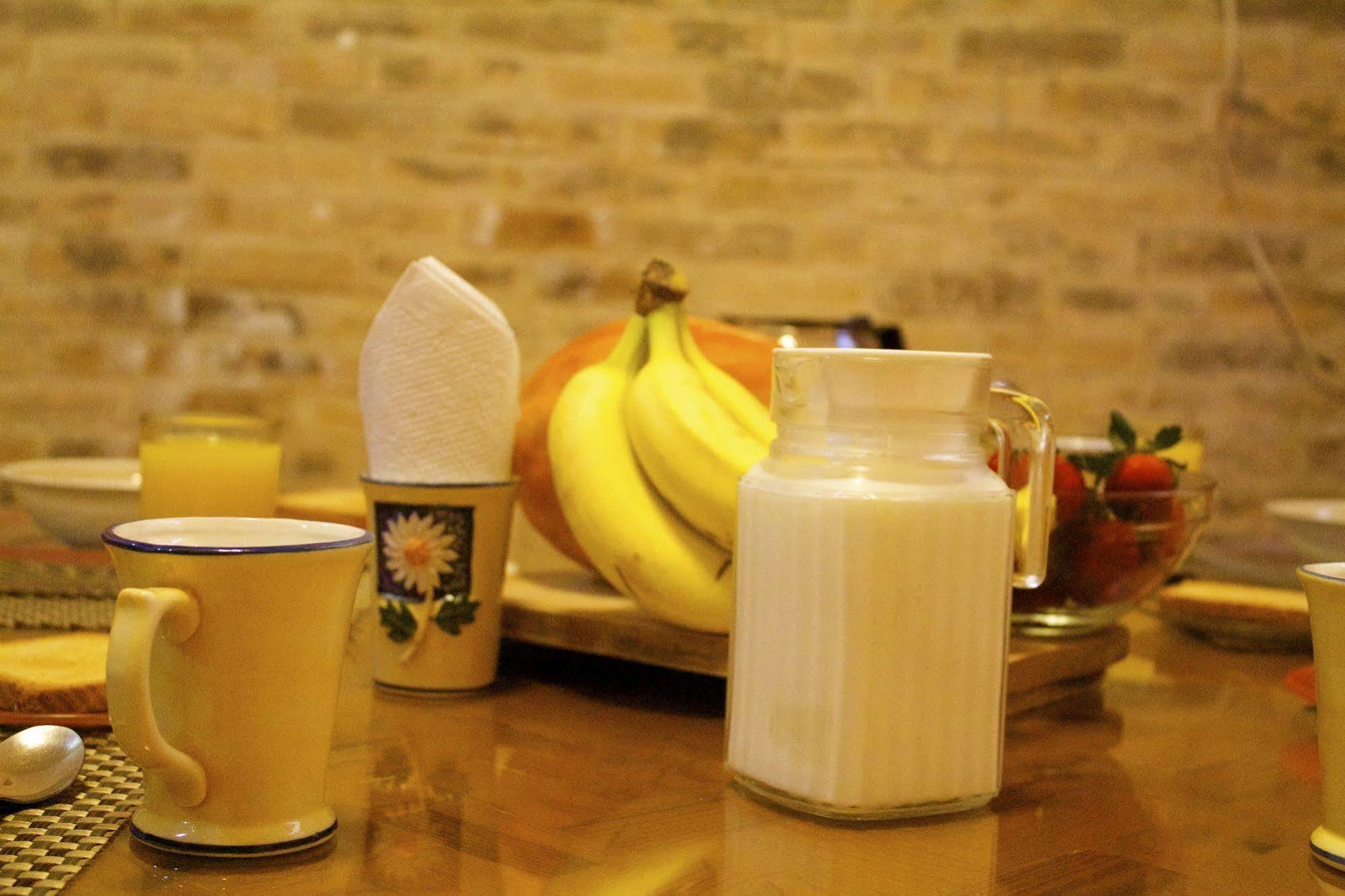 Residencia Los Angeles Bed & Breakfast 3*