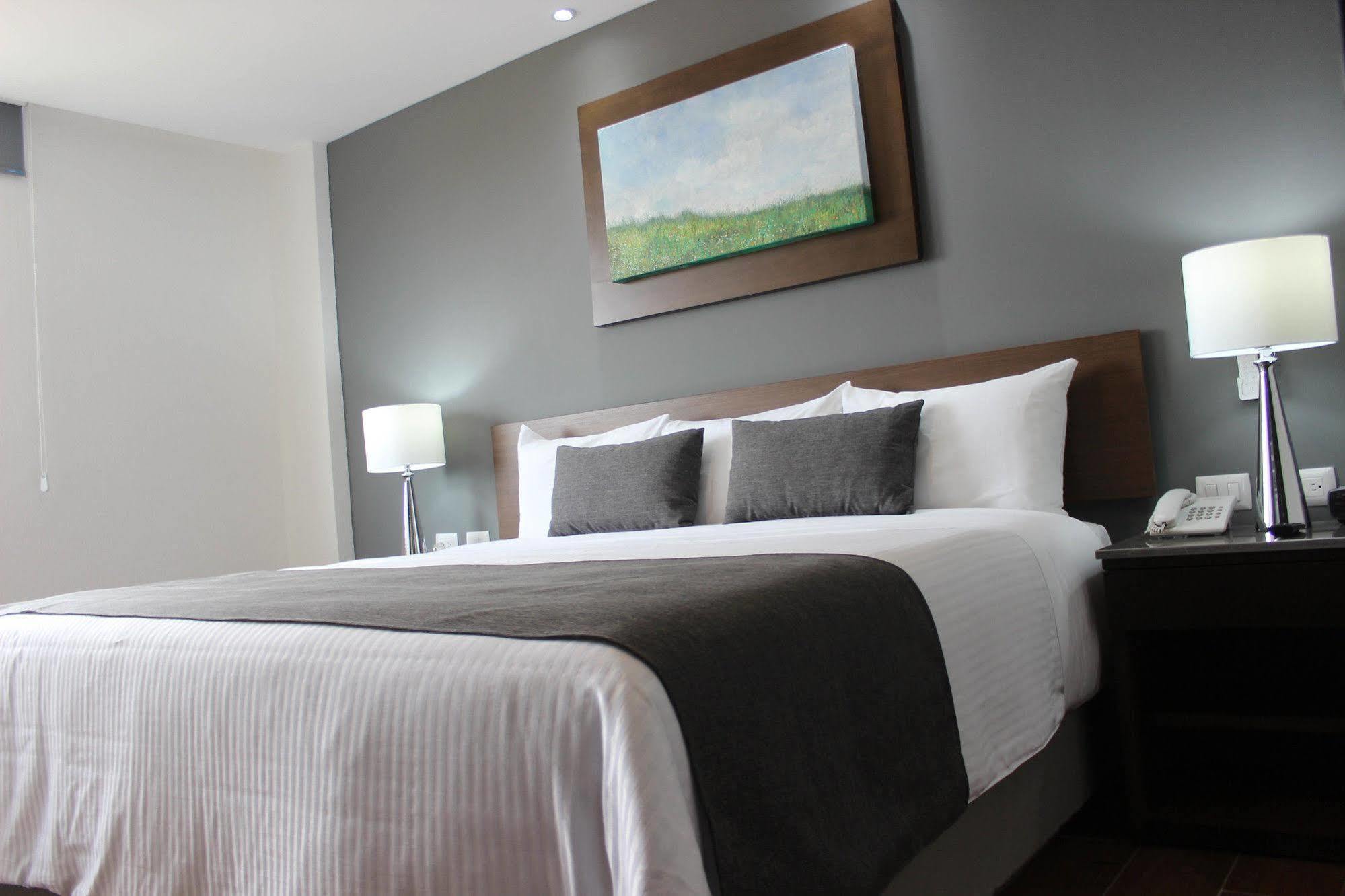 Eco Expo Hotel 4*