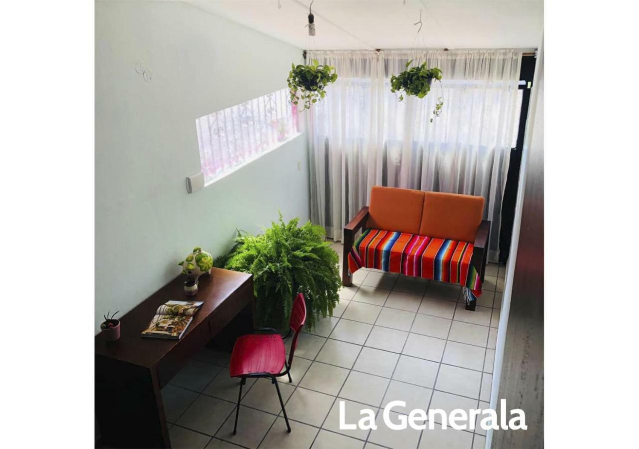 La Generala, 100 % Mexicana Guest house Guadalajara
