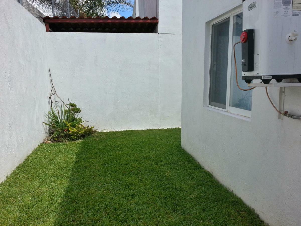 Campo Real Oriente Apartment *