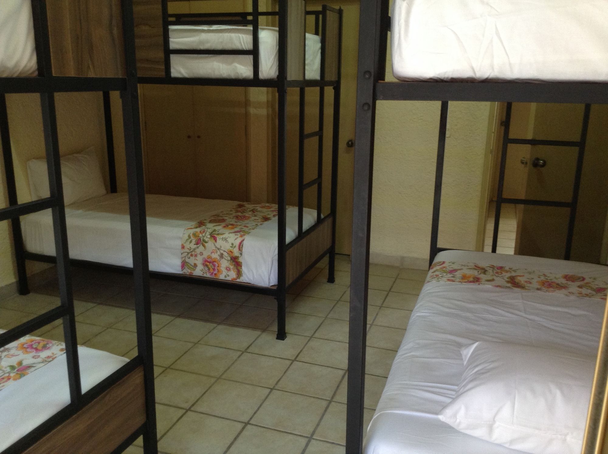 Hostalife Hostel