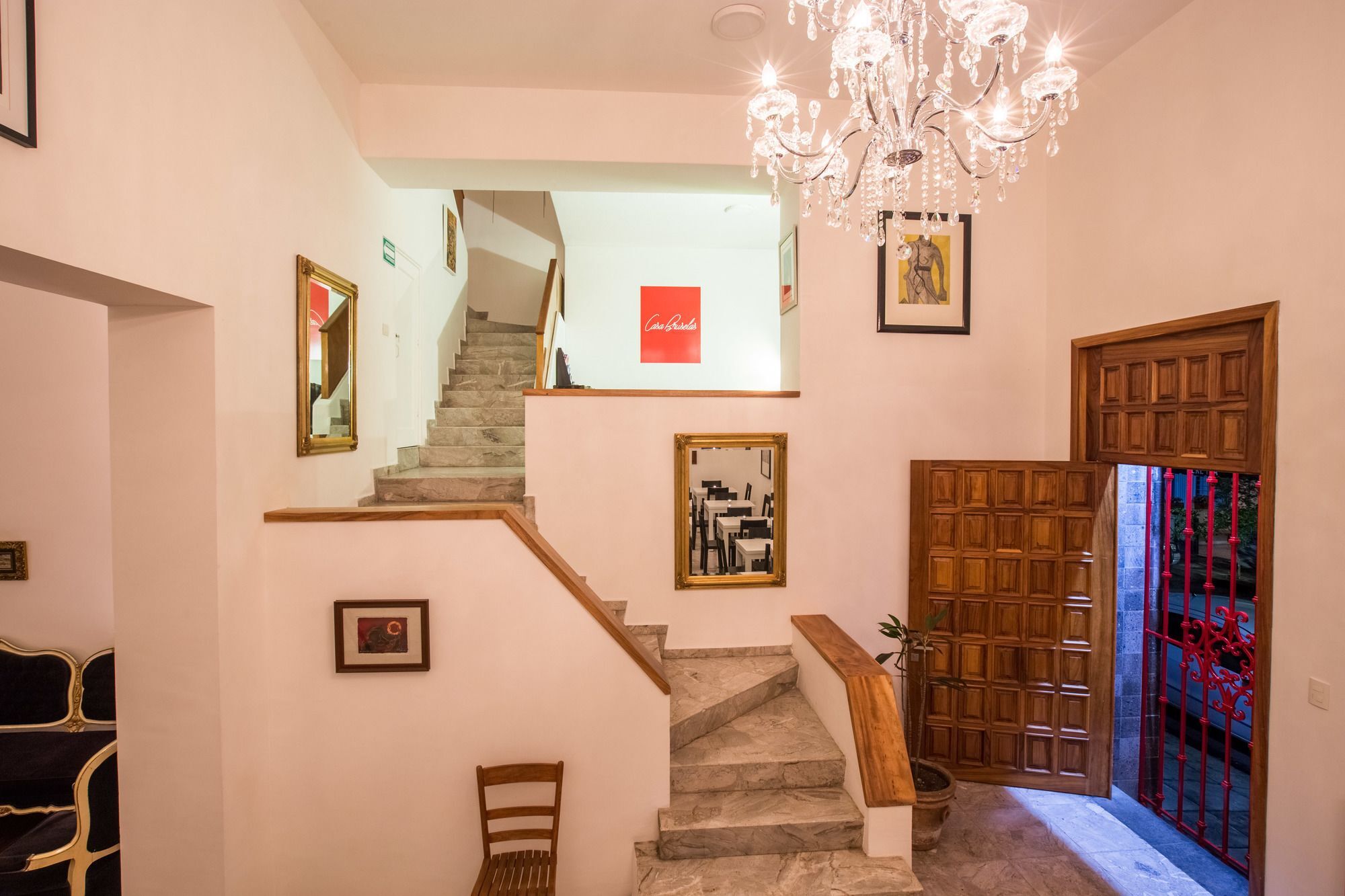 Hotel Casa Bruselas 2*