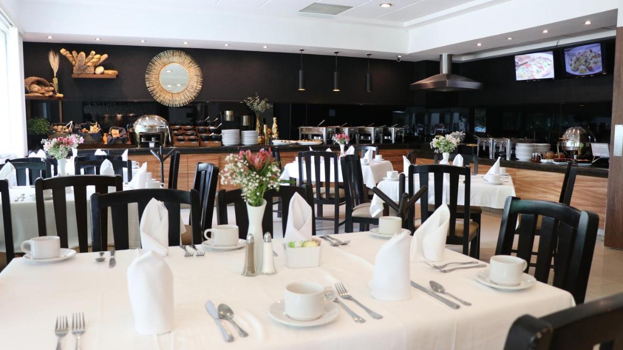 Meson Ejecutivo Minerva - Av Mexico 4*