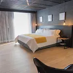 Fulton Business Luxury Hotel