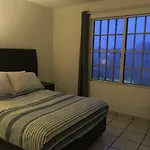 Casa Bravia - Hostal Para Mujeres