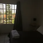 Casa Bravia - Hostal Para Mujeres