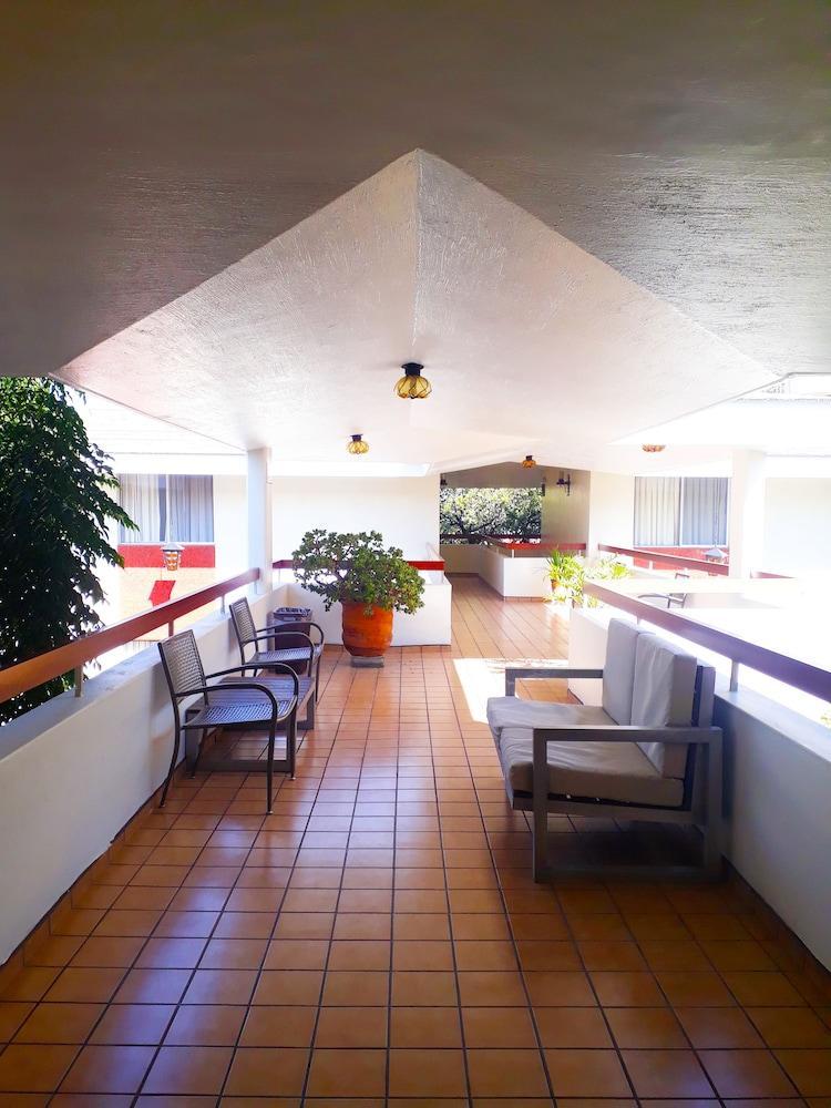 Isabel Hotel 4*