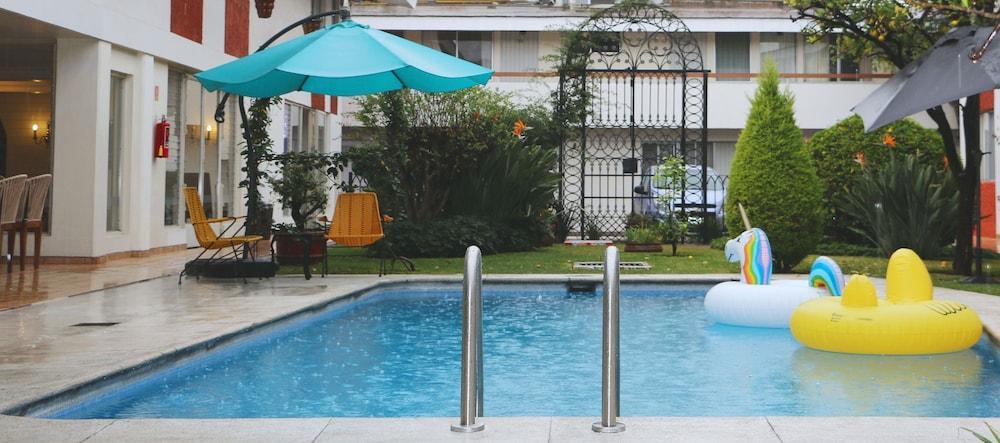 Hotel Isabel 4*