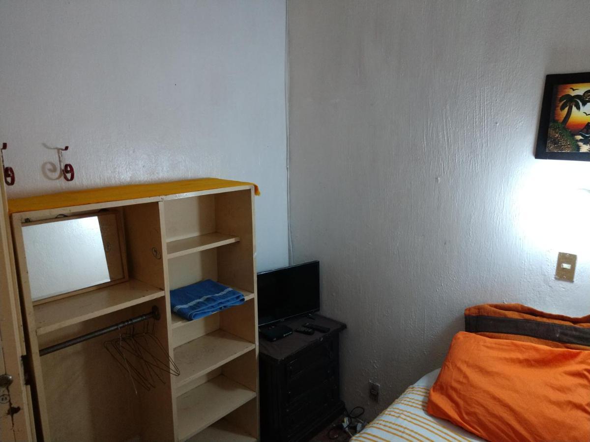 Casa De Huespedes Libertad Hostel Guadalajara
