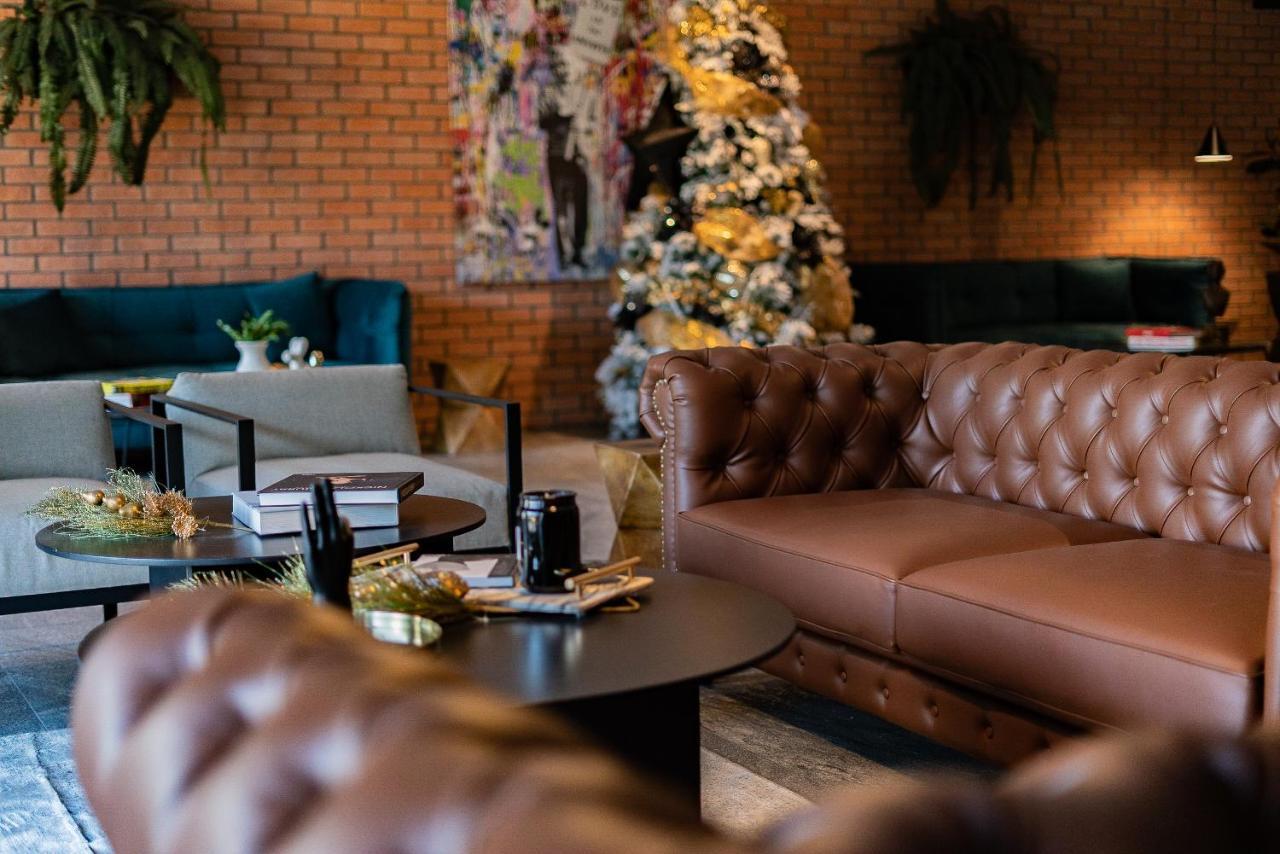 Fulton Business Luxury Hotel