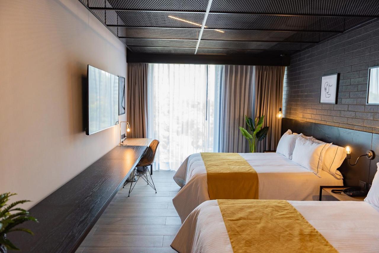 Fulton Business Luxury Hotel 4*