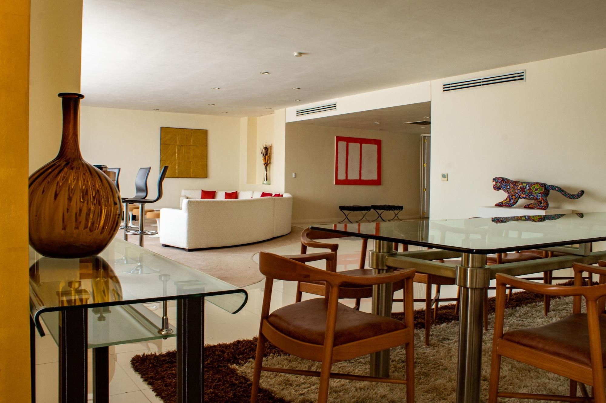 Mision Centro Historico Hotel