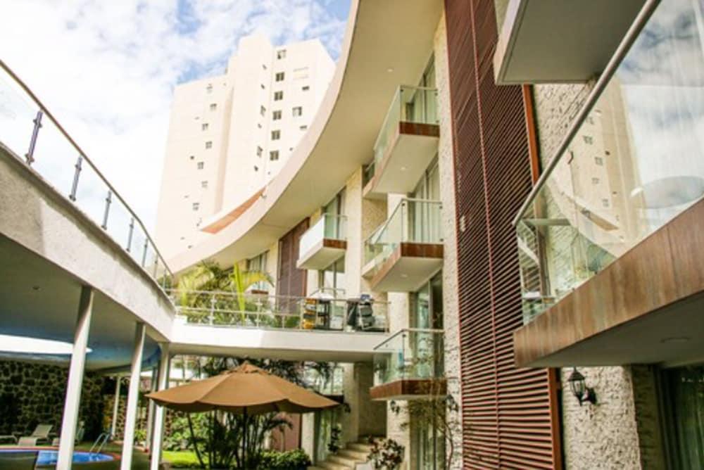 Hotel Country & Guadalajara