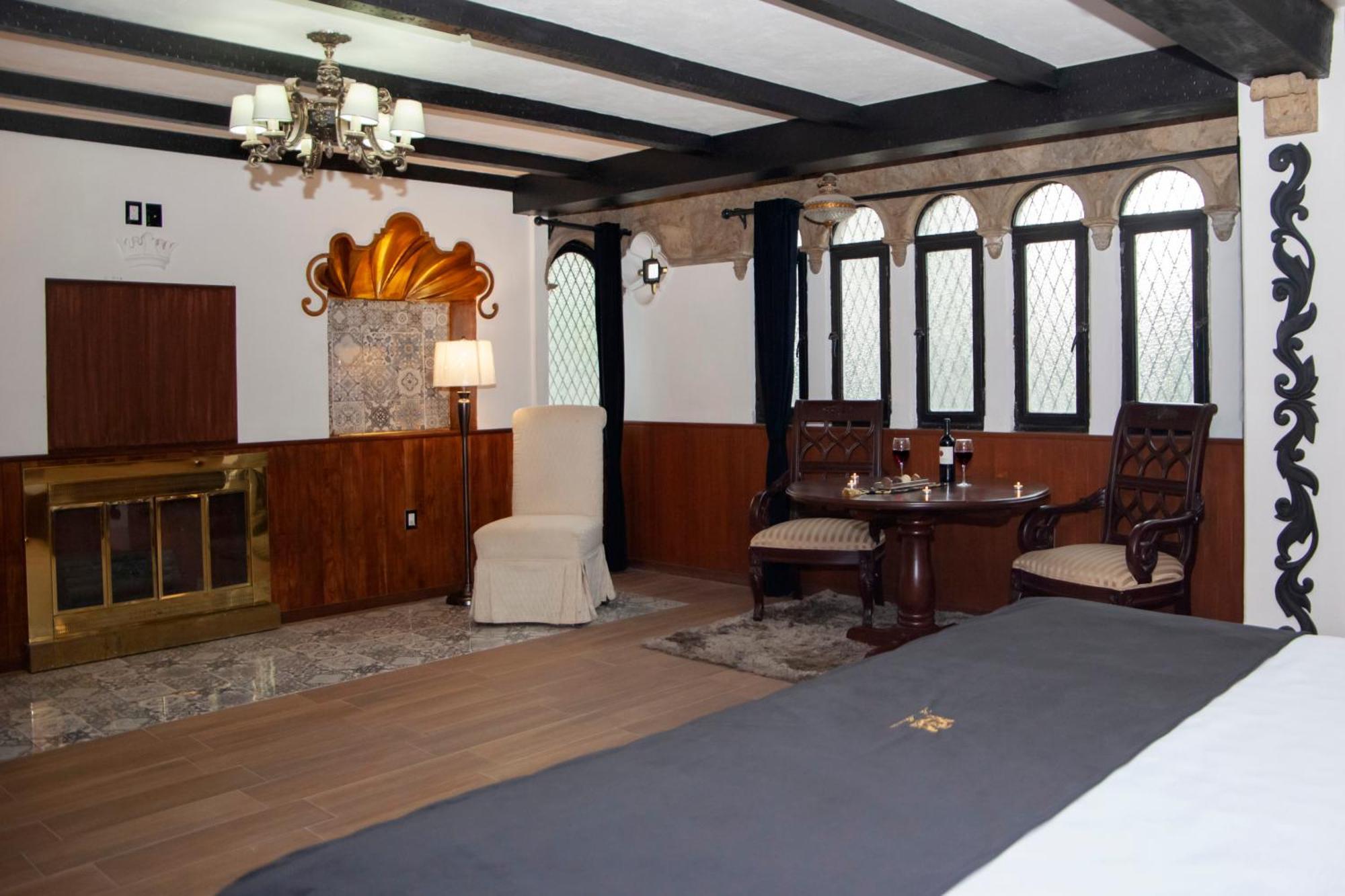Boutique La Mansión Hotel *