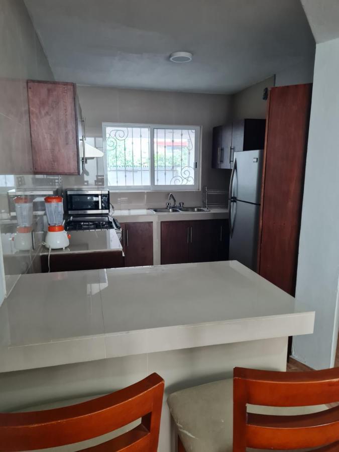 Hermosa Casa Ubicada En Zona Centro, Andares Y Estadio Holiday home