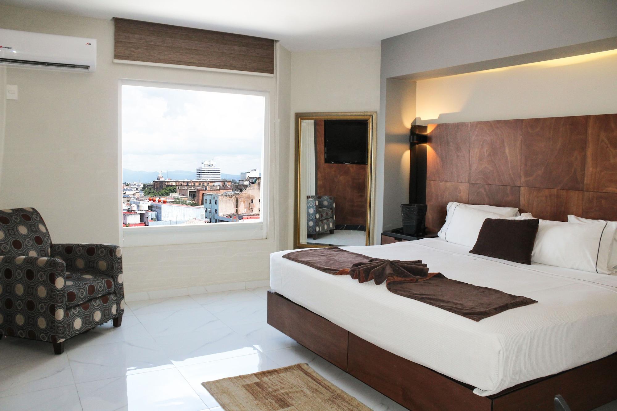 Dali Plaza Ejecutivo 4*