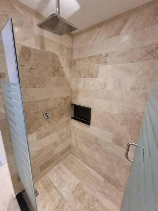 Hermoso Por Andares Con A/c Apartment