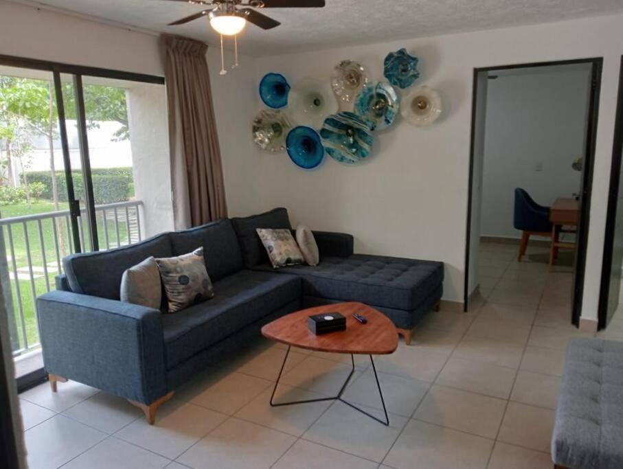 Tranquilo Y Moderno Dpto En Buena Zona De Gdl Apartment