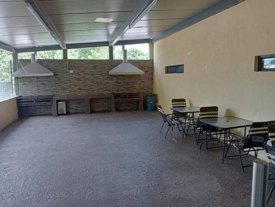 Tranquilo Y Moderno Dpto En Buena Zona De Gdl Apartment