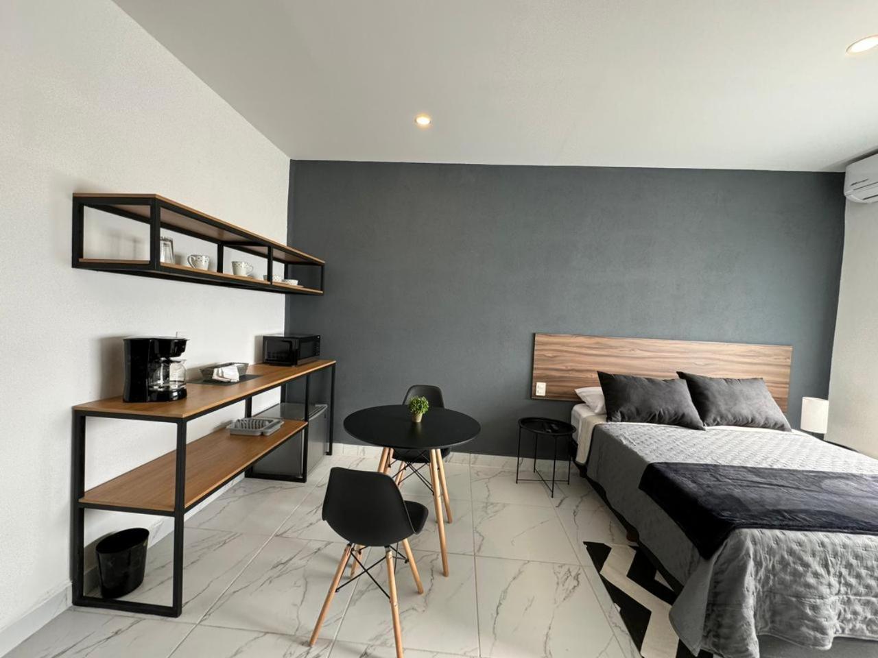 Apartamento Vidrio Col Americana *