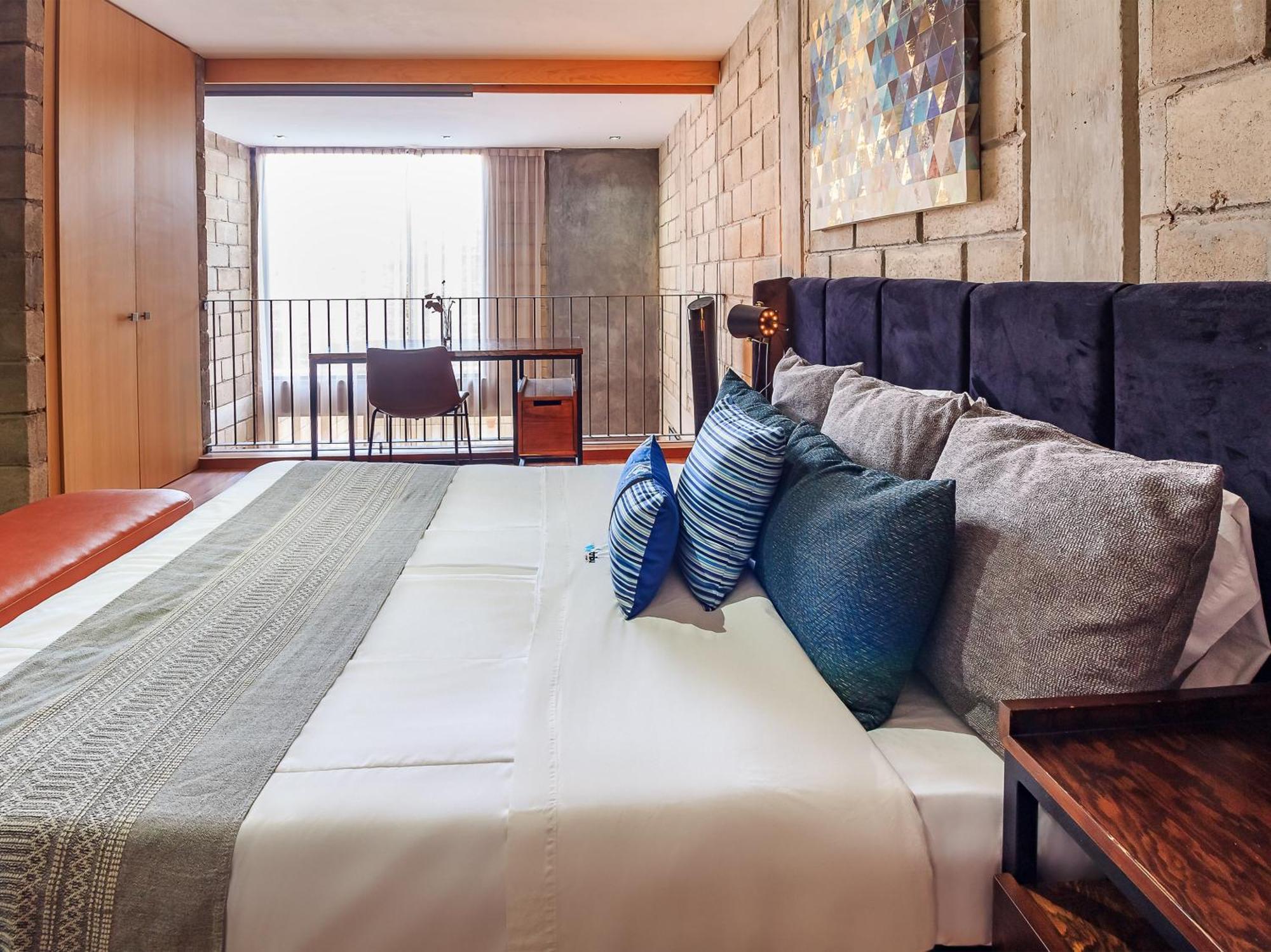 Stylish&modern Lofts At Guadalajara's Historic Center With Gym&coworking Space By Tribu Colón *