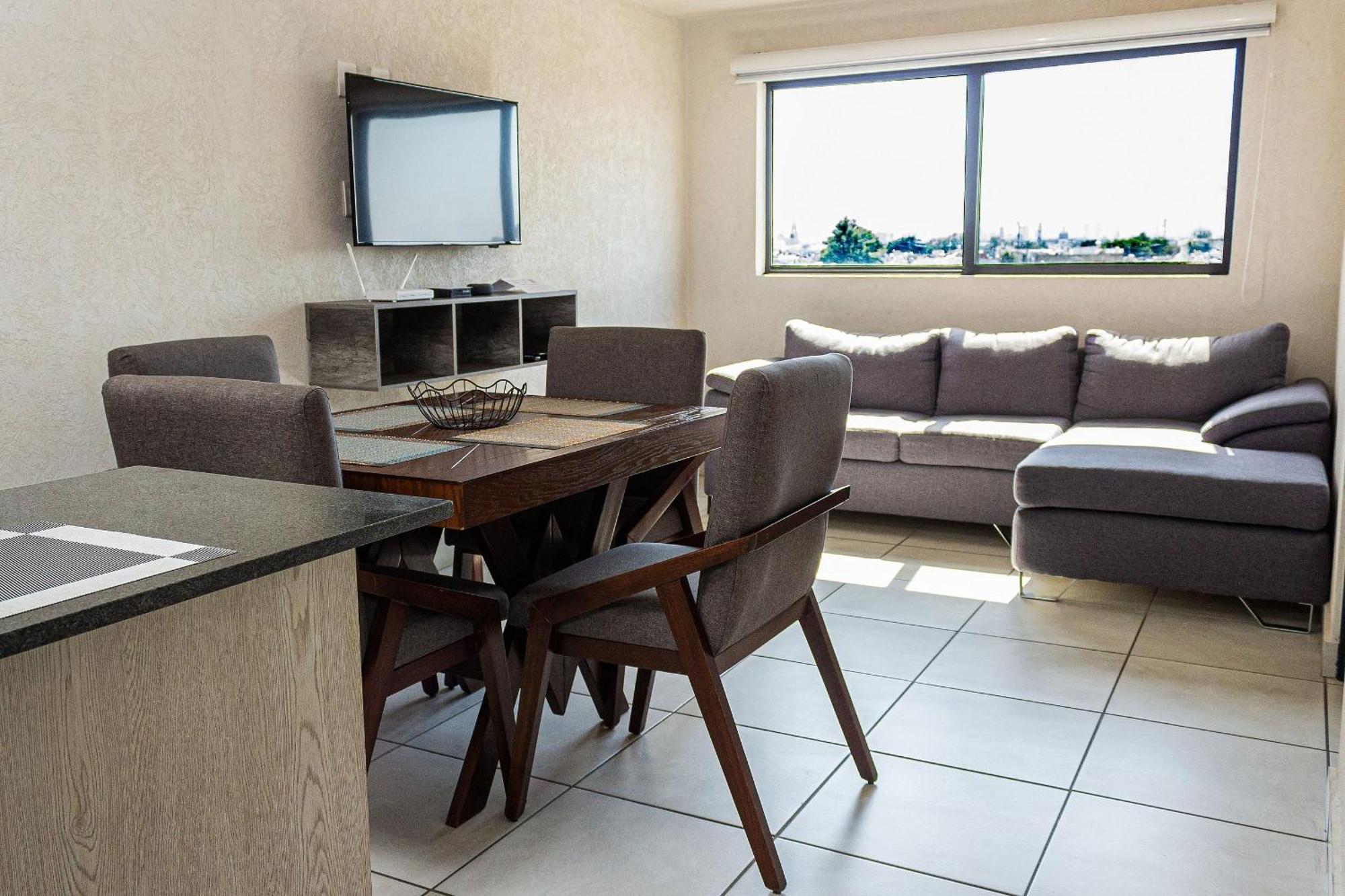 Apartment Centrico Cerca De Imss H Civil Y Cucs