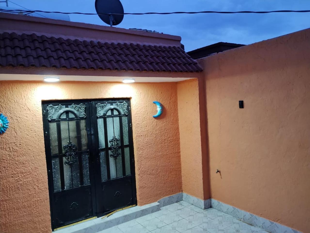 Casa Sol Y Luna Tonala *