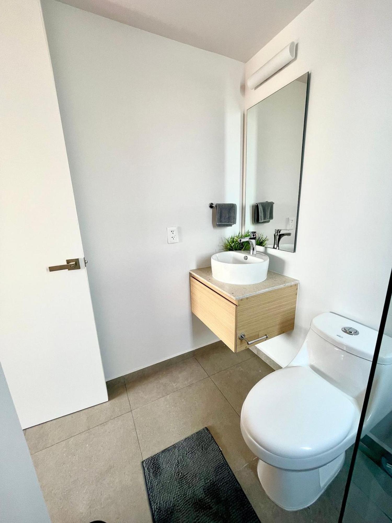 Apartment Nuevo, Zona Chapultepec, Preciosa Vista, Piso 19 Guadalajara