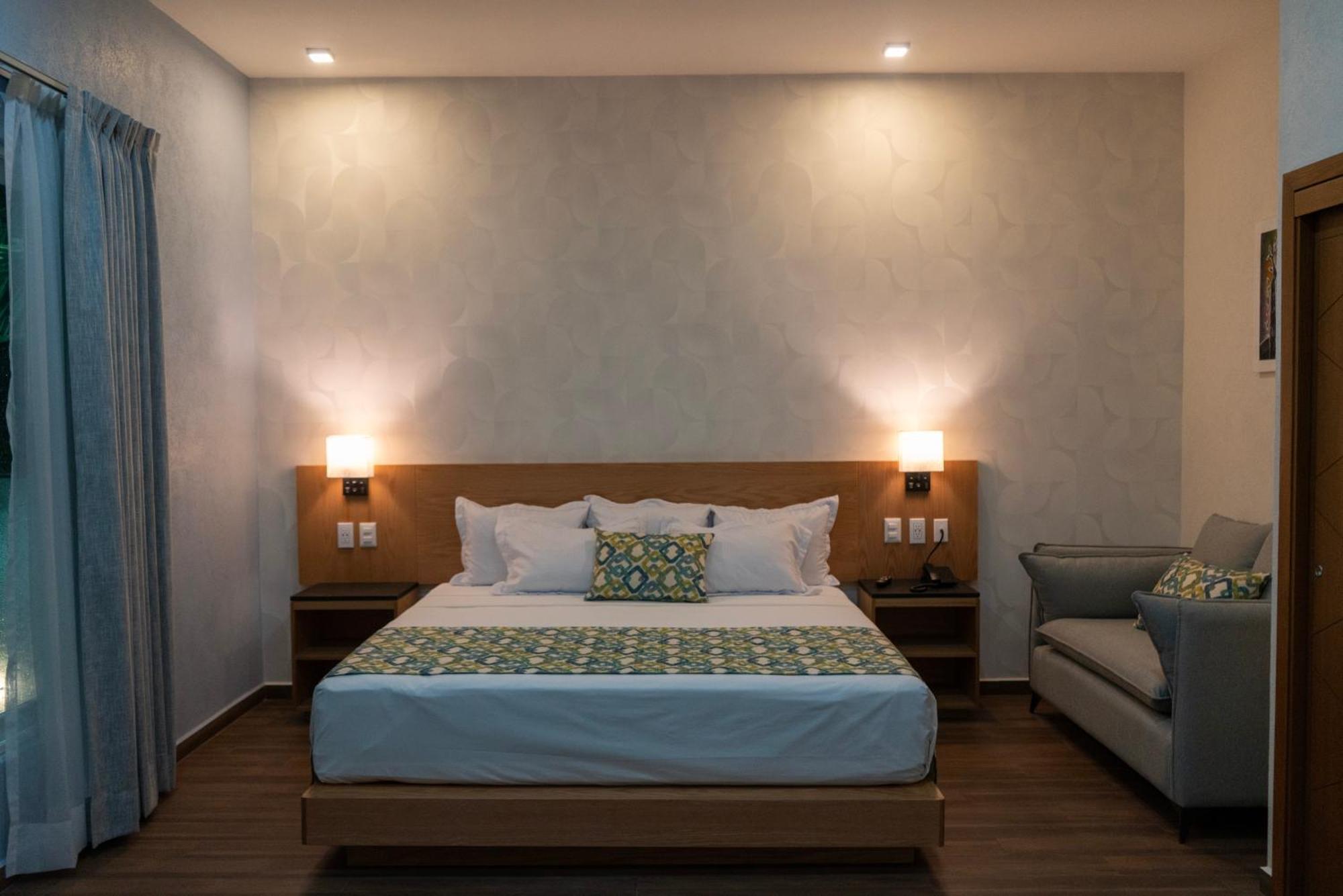 Fch Minerva-cas Hotel *