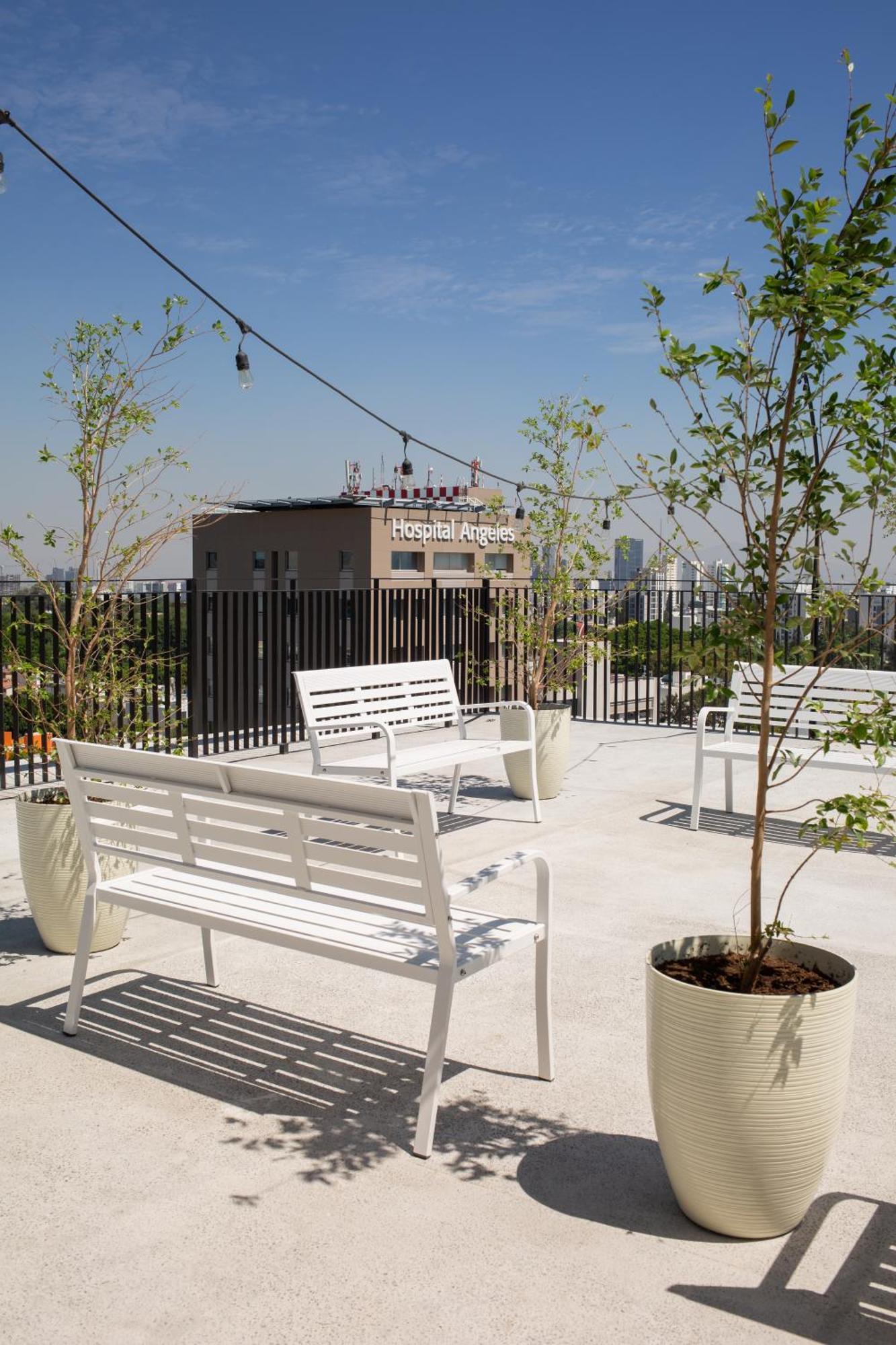 Del Carmen Aparthotel *
