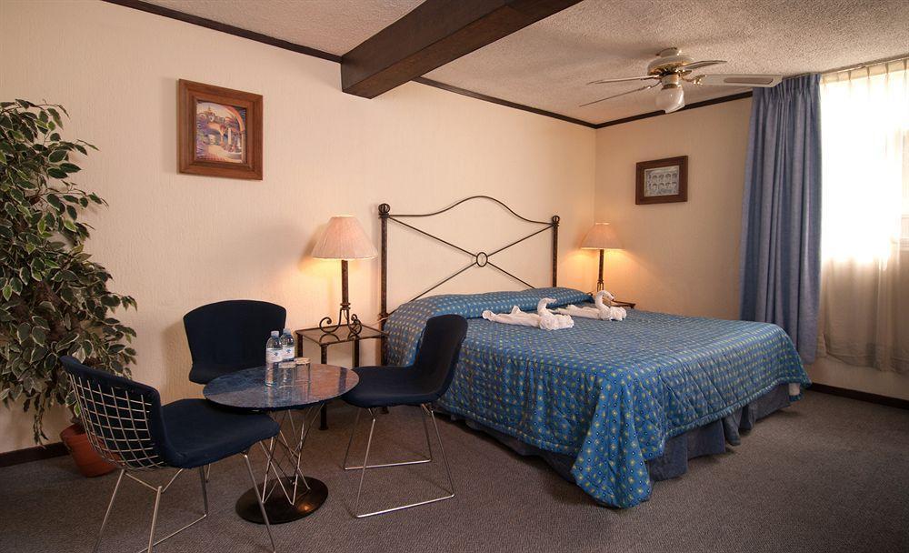 Central Hotel 3*