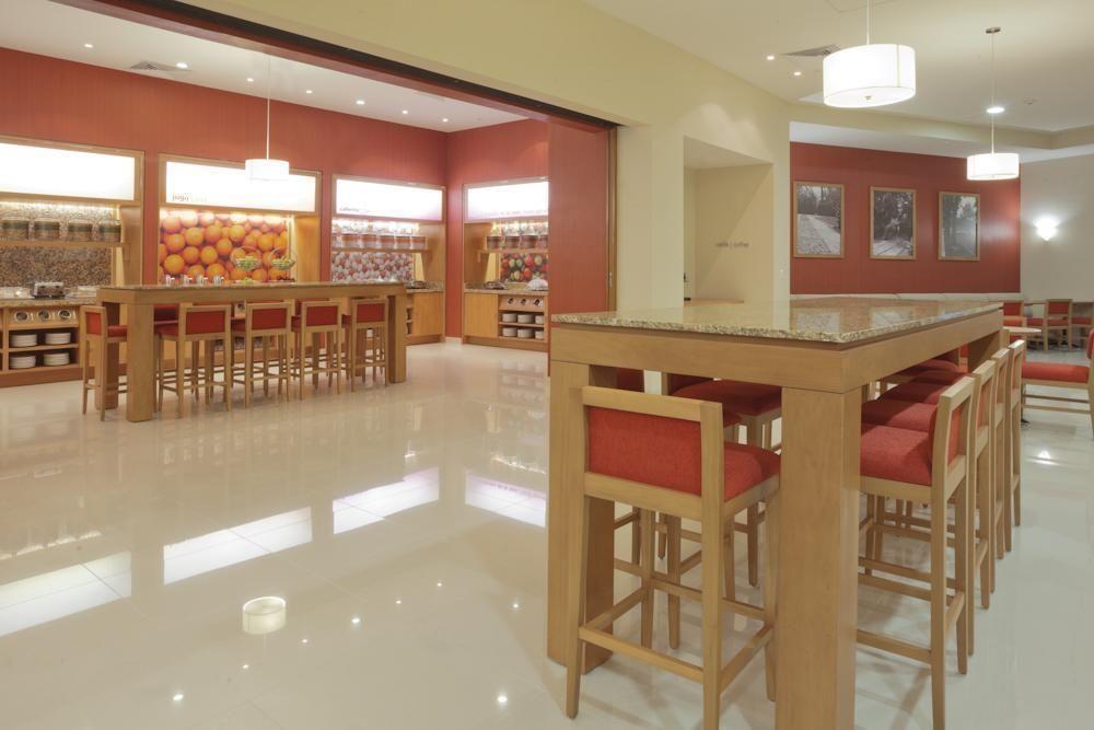 Hampton By Hilton Expo 3*