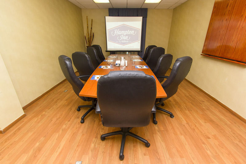 Hampton By Hilton Guadalajara-aeropuerto Hotel 3*