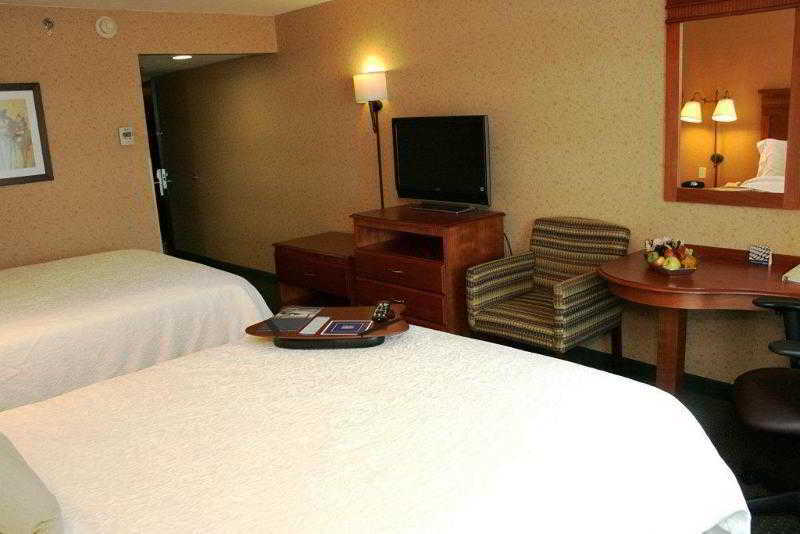 Hotel Hampton By Hilton Guadalajara-aeropuerto Guadalajara