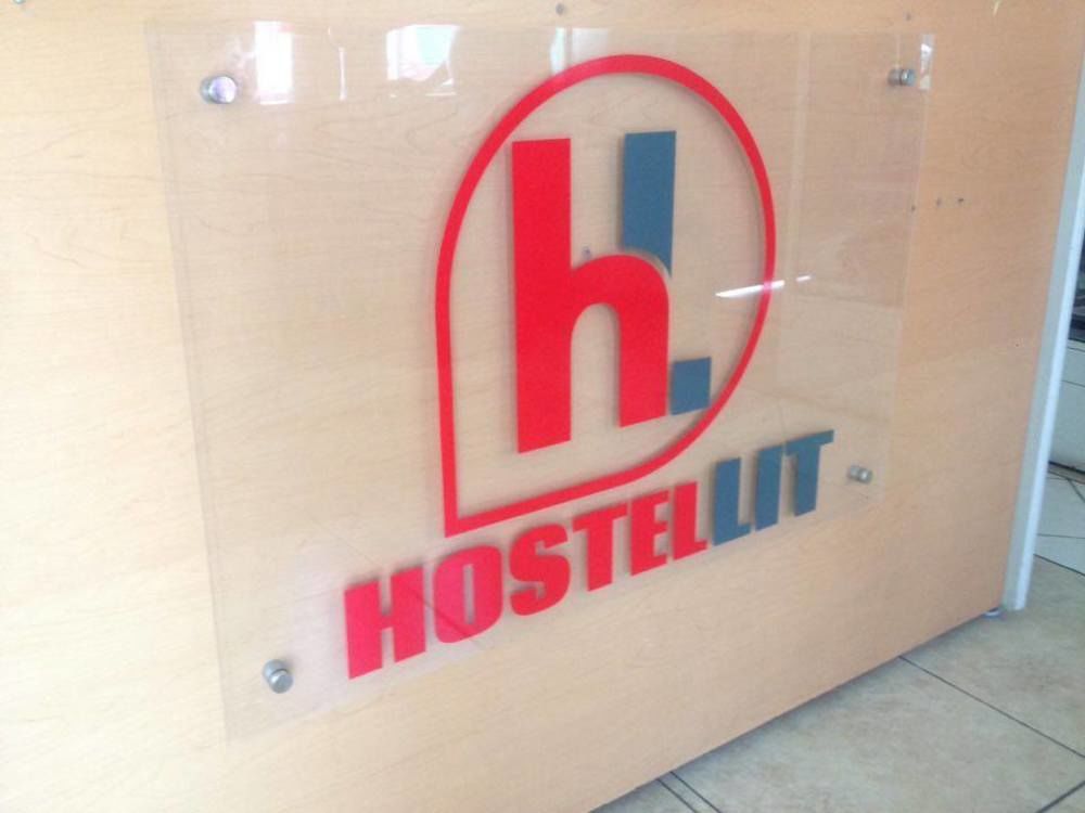 Lit Hostel