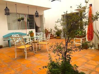 Casa Canario Hostel *