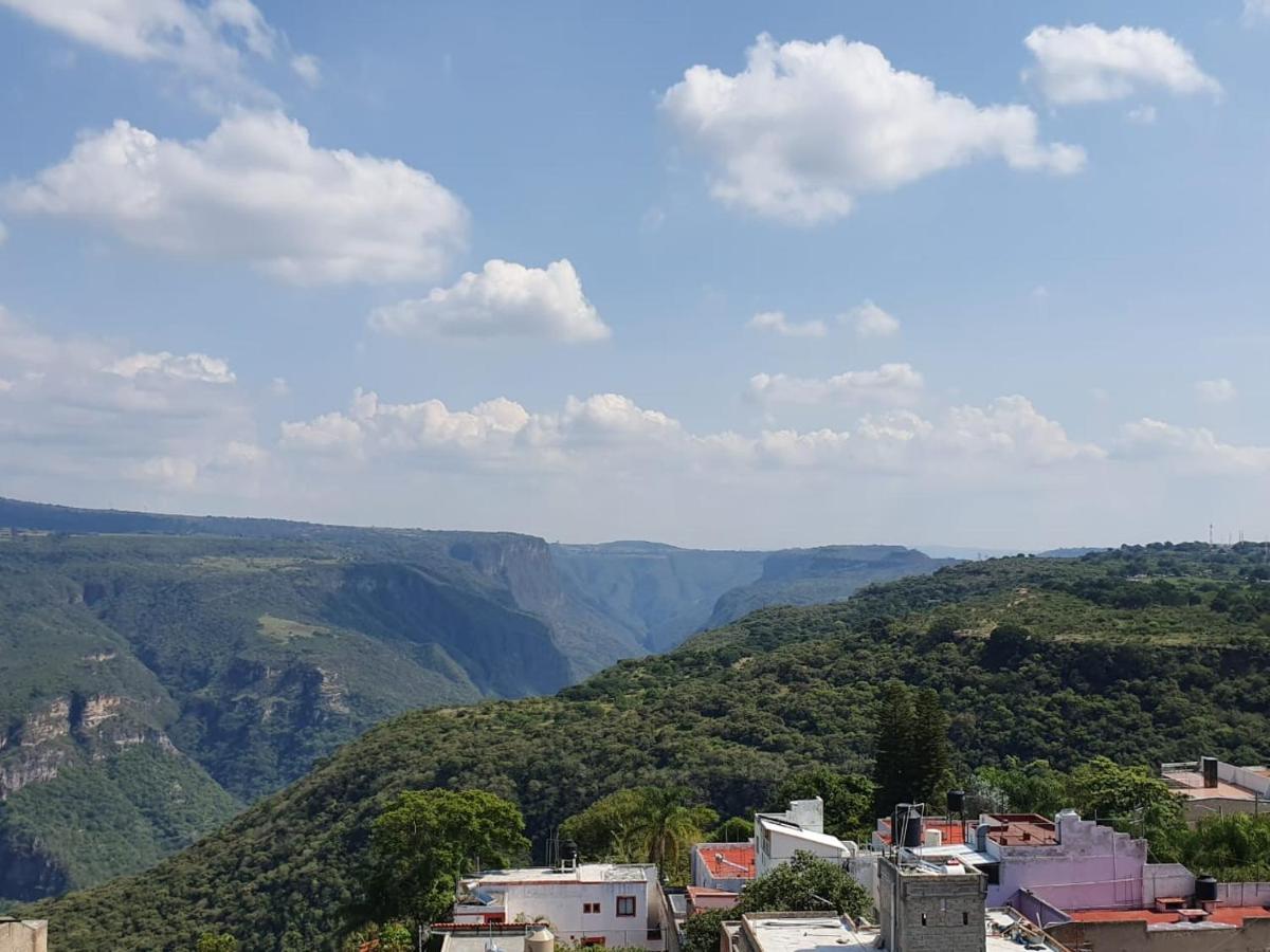 Y Mirador Hotel