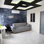 Departamento Recien Remodelado.