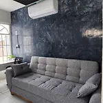 Departamento Recien Remodelado.