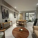 Apartment With City Views Central Area