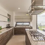 Torre Eleve - The Headquarters