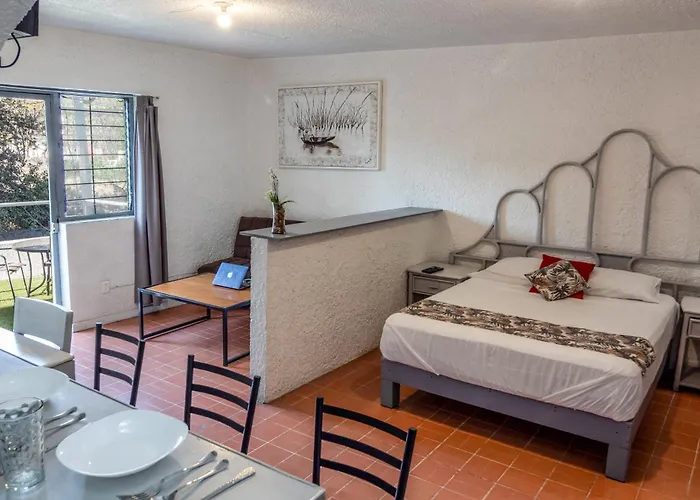 Suite Con Terraza En En El Corazon De Chapalita 11