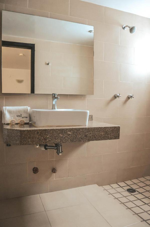 Latino Hotel 2*
