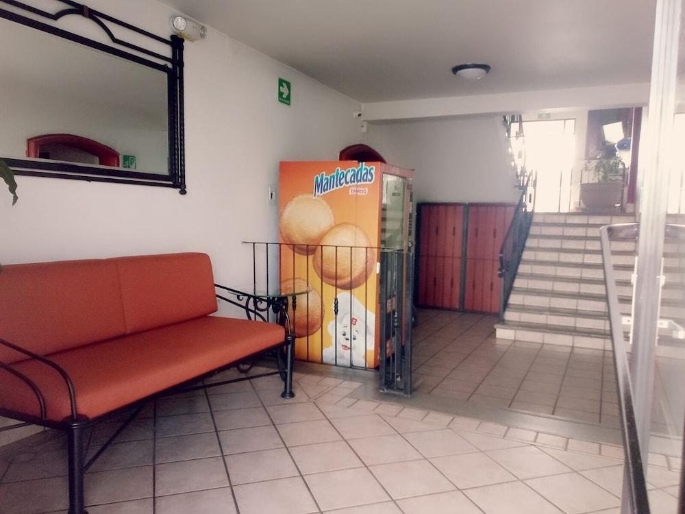 Arboledas Industrial Hotel
