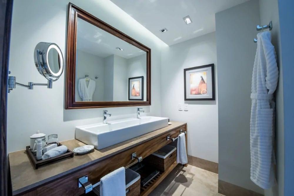 Square Small Luxury - Providencia