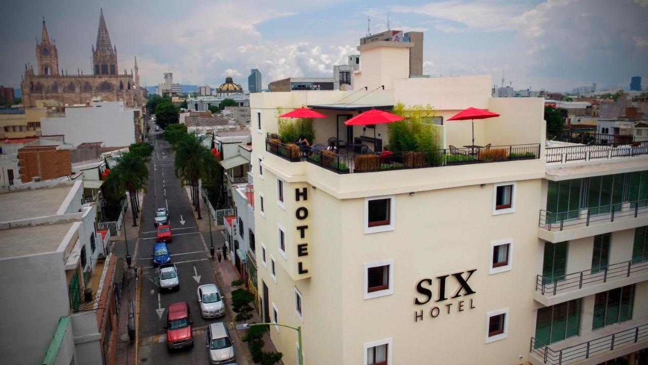 Six Expiatorio