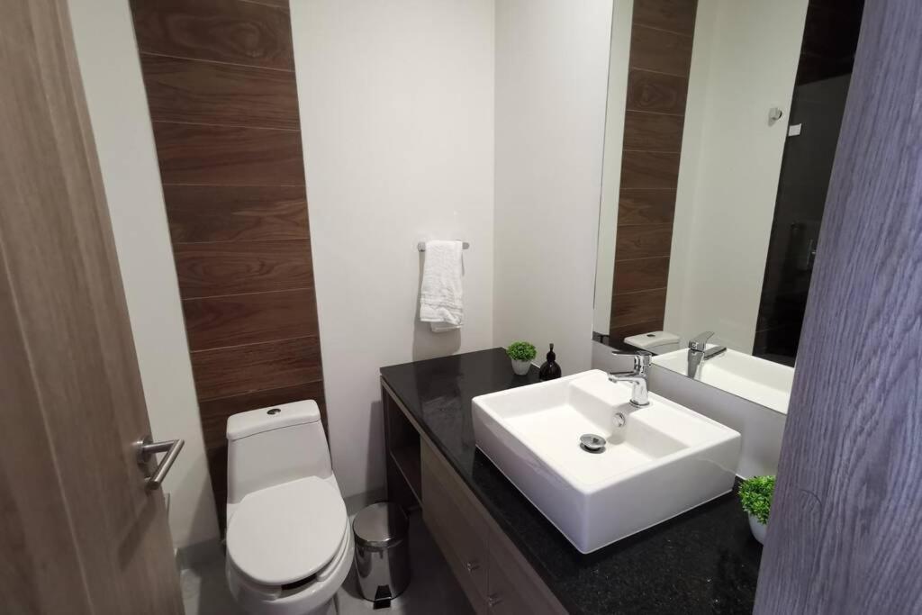 Apartment Departamento De Lujo Gdl Zona Minerva, Piso 8,excelente Vista Guadalajara
