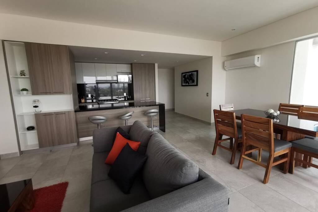 Apartment Departamento De Lujo Gdl Zona Minerva, Piso 8,excelente Vista